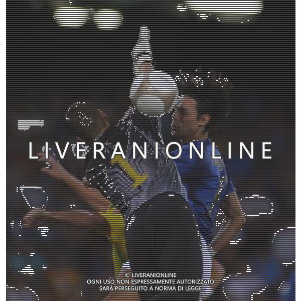 Italia - Lituania qualificazione europei a Napoli 02/09/2006 nella foto filippo inzaghi con karcemarskas * ph gianni nucci/ag: aldo liverani