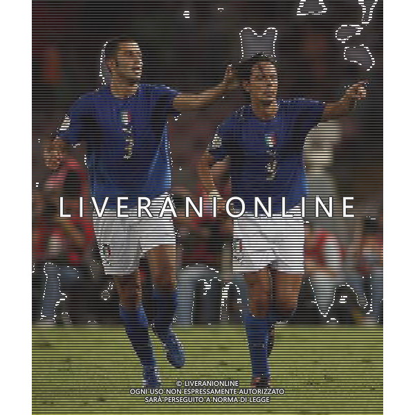 Italia - Lituania qualificazione europei a Napoli 02/09/2006 nella foto esultanza dopo il gol di filippo inzaghi con fabio grosso * ph gianni nucci/ag: aldo liverani