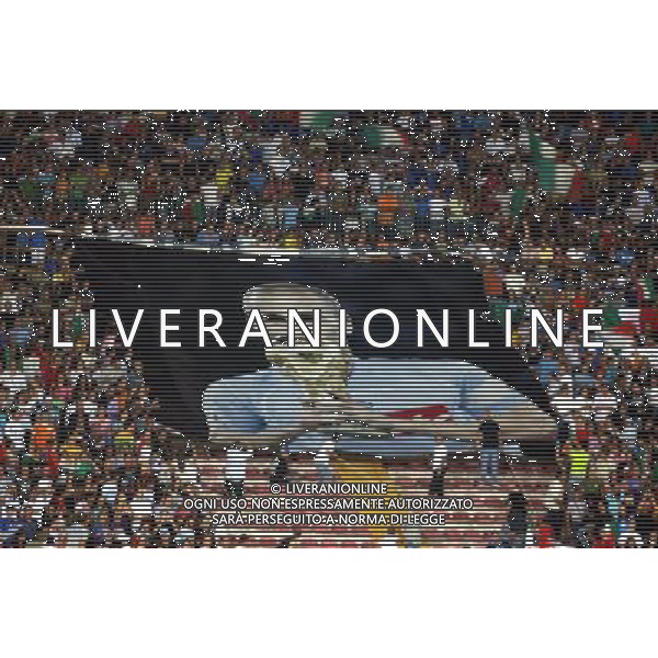 Italia - Lituania qualificazione europei a Napoli 02/09/2006 nella foto striscione dei tifosi per fabio cannavaro * ph gianni nucci/ag: aldo liverani