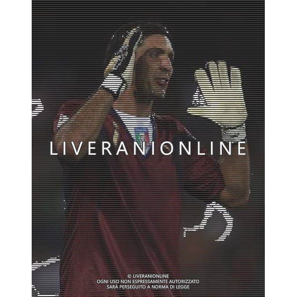Italia - Lituania qualificazione europei a Napoli 02/09/2006 nella foto gianluigi buffon * ph gianni nucci/ag: aldo liverani