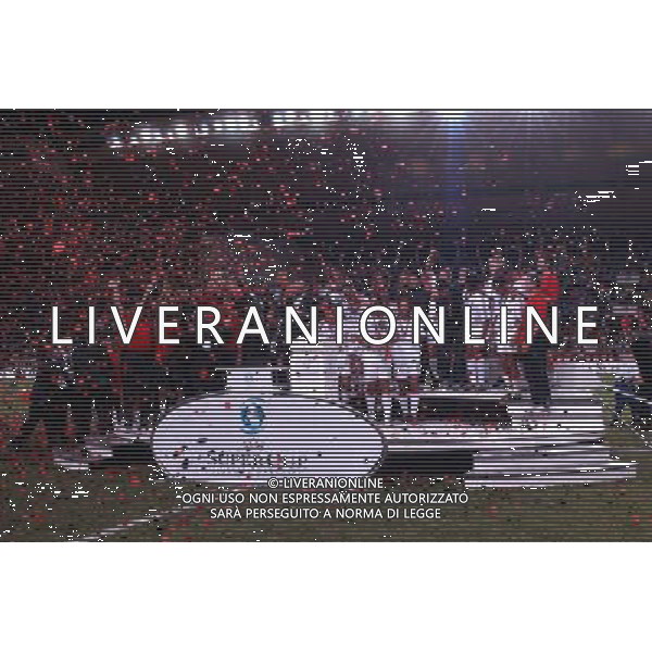 MONTECARLO MONACO 29-08-2003 MILAN - PORTO SUPERCOPPA EUROPEA PREMIAZIONE FESTEGGIAMENTI NELLA FOTO: LA SQUADRA DEL MILAN VINCITRICE* AGENZIA ALDO LIVERANI