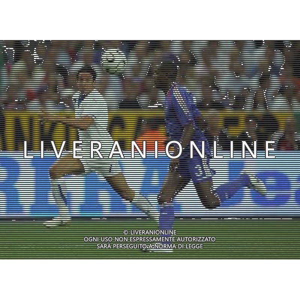 PARIGI 6 SETTEMBRE 2006 FRANCIA-ITALIA QUALIFICAZIONI EURO 2008 NELLA FOTO: semioli e abidal FOTO LUZZANI / AG. ALDO LIVERANI