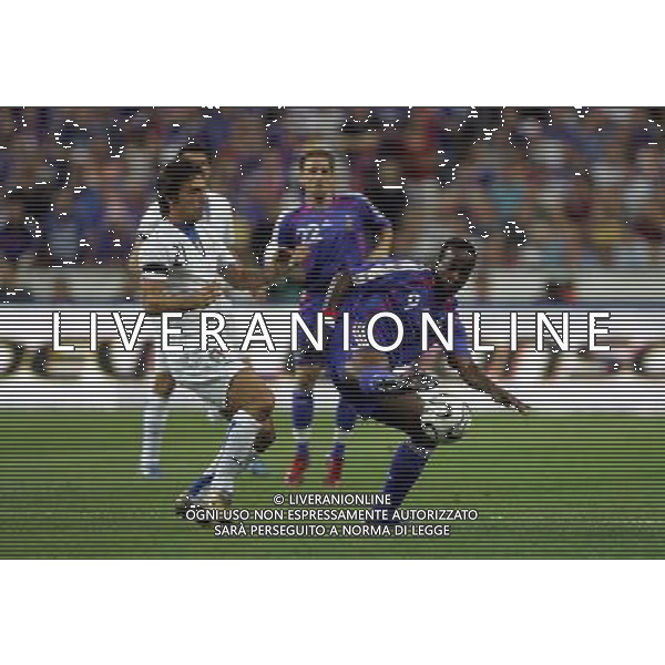 PARIGI 6 SETTEMBRE 2006 FRANCIA-ITALIA QUALIFICAZIONI EURO 2008 NELLA FOTO: pirlo e govou FOTO LUZZANI / AG. ALDO LIVERANI