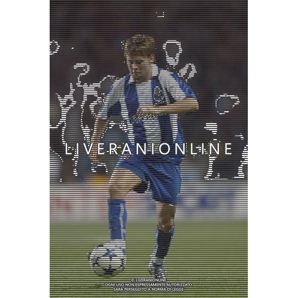 MILAN-PORTO SUPERCOPPA EUROPEA 29/08/2003 NELLA FOTO MANICHE FOTO NERI BAGNAI-AGENZIA ALDO LIVERANI