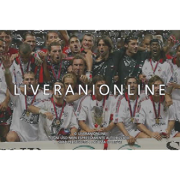 MILAN-PORTO SUPERCOPPA EUROPEA 29/08/2003 NELLA FOTO MILAN VICITORE SUPERCOPPA EUROPEA FOTO NERI BAGNAI-AGENZIA ALDO LIVERANI