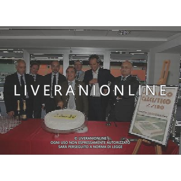 Lo Stadio Meazza di san Siro di Milano compie 80 anni 19/09/2006 nella foto la torta di compleanno ph Romano/ag. Aldo Liverani