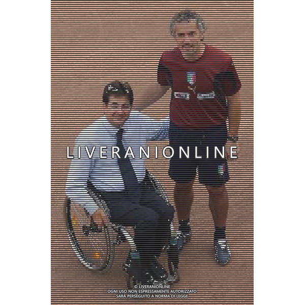 Centro Tecnico Federale di Coverciano 02/10/2006 Raduno e Allenamento della Nazionale Italiana nella foto Luca Pancalli Presidente FIGC con Roberto Donadoni ph gianni nucci/ag. Aldo Liverani