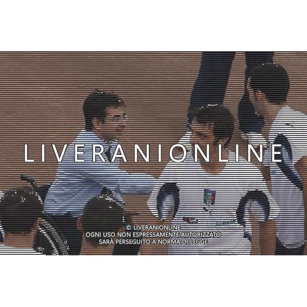 Centro Tecnico Federale di Coverciano 02/10/2006 Raduno e Allenamento della Nazionale Italiana nella foto Luca Pancalli Presidente FIGC con i giocatori ph gianni nucci/ag. Aldo Liverani