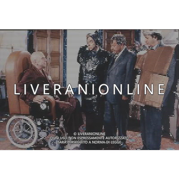 ARCHIVIO GIOVANNI LIVERANI NELLA FOTO PAOLO VILLAGGIO CON LINO BANFI-MASSIMO BOLDI ED ENRICO MARIA SALERNO NEL FILM SCUOLA DI LADRI AGENZIA ALDO LIVERANI