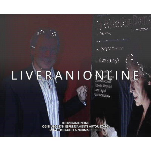MILANO 3 OTTOBRE 2006 PRESENTAZIONE DELLO SPETTACOLO TEATRALE \' LA BISBETICA DOMATA\' CON TULLIO SOLENGHI. NELLA FOTO: TULLIO SOLENGHI PH FRANKY/AG ALDO LIVERANI