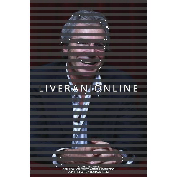 MILANO 3 OTTOBRE 2006 PRESENTAZIONE DELLO SPETTACOLO TEATRALE \' LA BISBETICA DOMATA\' CON TULLIO SOLENGHI. NELLA FOTO: TULLIO SOLENGHI PH FRANKY/AG ALDO LIVERANI