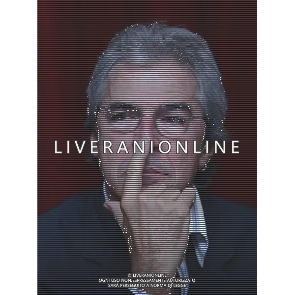 MILANO 3 OTTOBRE 2006 PRESENTAZIONE DELLO SPETTACOLO TEATRALE \' LA BISBETICA DOMATA\' CON TULLIO SOLENGHI. NELLA FOTO: TULLIO SOLENGHI PH FRANKY/AG ALDO LIVERANI