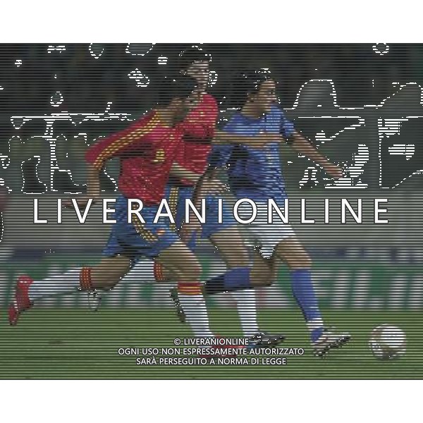 Modena 06/10/2006 Italia - Spagna Qualificazioni Europei - Under 21 nella foto alberto aquilani con garcia ph andry/ag. aldo liverani 