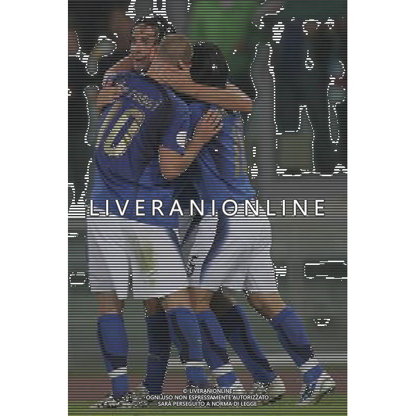 Italia - Ucraina Qualificazioni europei 2008 - Roma 07/10/2006 nella foto esultanza dopo il gol di luca toni ph andry/ag. aldo liverani