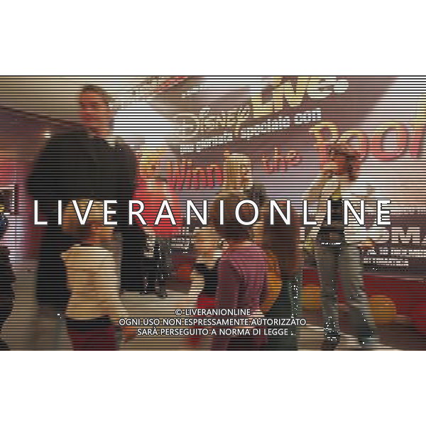 MILANO 18/10/2006 TEATRO ALLE ERBE VIA MERCATO PRESENTAZIONE DEL TOUR ITALIANO DI: -UNA GIORNATA SPECIALE CON WINNIE THE POOH- IL PRIMO SHOW DAL VIVO DEDICATO ALLE FAMIGLIE DELLA WALT DISNEY FOTO ROMANO/AG ALDO LIVERANI