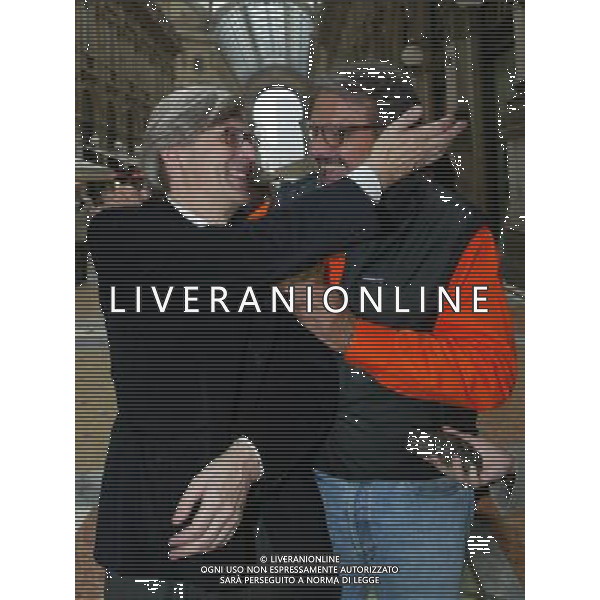 MILANO 20 OTTOBRE 2006 CONFERENZA STAMPA PRESENTAZIONE MOSTRA \'STORIA NATURALE DELL\'INNOMINABILE\' CON VITTORIO SGARBI E OLIVIERO TOSCANI NELLA FOTO: VITTORIO SGARBI E OLIVIERO TOSCANI PH FRANKY/AG ALDO LIVERANI