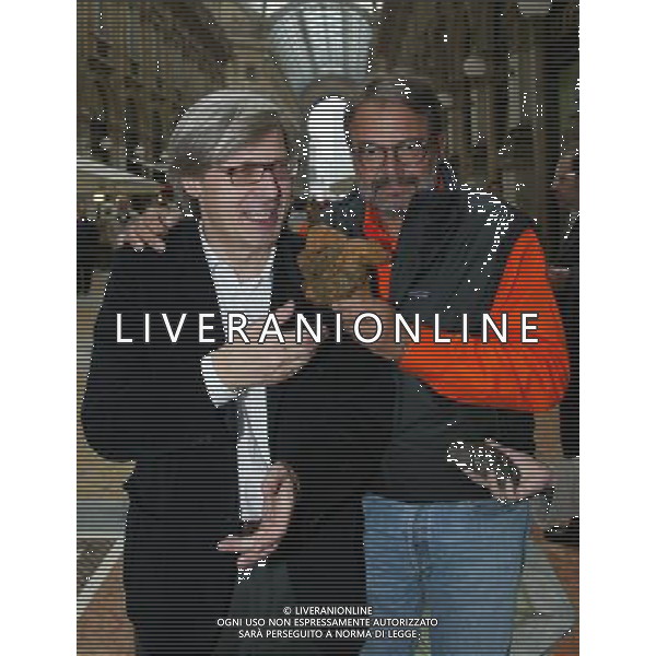 MILANO 20 OTTOBRE 2006 CONFERENZA STAMPA PRESENTAZIONE MOSTRA \'STORIA NATURALE DELL\'INNOMINABILE\' CON VITTORIO SGARBI E OLIVIERO TOSCANI NELLA FOTO: VITTORIO SGARBI E OLIVIERO TOSCANI PH FRANKY/AG ALDO LIVERANI