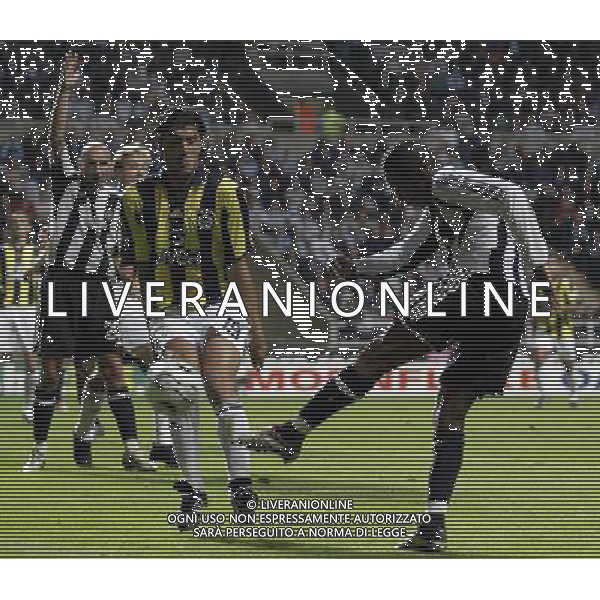 Newcastle v Fenerbahce, St James Park, UEFA Cup, Group H, , Newcastle, Date 19-10-06, NELLA FOTO Charles N\'Zogbia (IPS PHOTO AGENCY) -AGENZIA ALDO LIVERANI