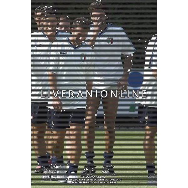 Coverciano (Fi) 02/09/03 Allenamento della Nazionale italiana di Calcio Nella foto: Del Piero Alessandro con Buffon Gialuigi e Zambrotta Gianluca* Ph Gianni Nucci/Aldo Liverani