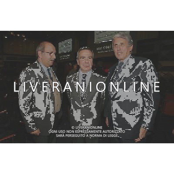 MILANO 6/11/2006 PALAZZO MEZZANOTTE PIAZZA AFFARI, 6 PRSENTAZIONE DELLA NUOVA EDIZIONE DE \'LA STAMPA\' NELLA FOTO BATTISTINI, GIULIO ANSELMI ED ANTONELLO PELLICONI FOTO ROMANO/AG ALDO LIVERANI