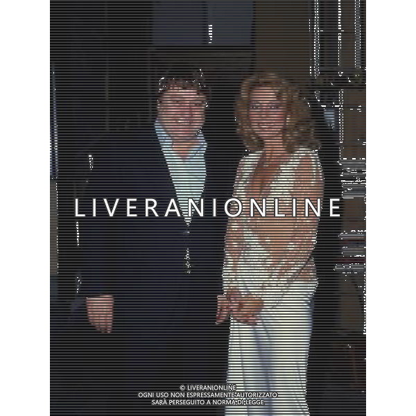 Mario Merola cantante-attore napoletano con Abbe Lane ph archivio giovanni liverani/agenzia aldo liverani