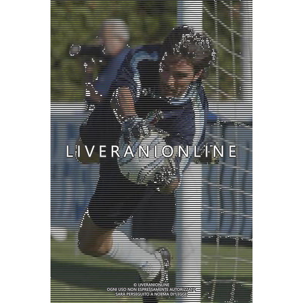 Coverciano (Fi) 02/09/03 Allenamento della Nazionale italiana di Calcio Nella foto: Buffon Gianluigi* Ph Gianni Nucci/Aldo Liverani