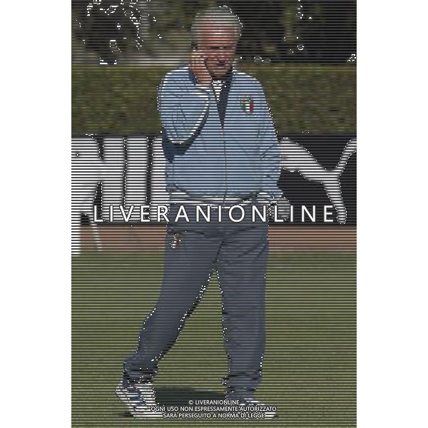 Coverciano (Fi) 02/09/03 Allenamento della Nazionale italiana di Calcio Nella foto: Trapattoni Giovanni* Ph Gianni Nucci/Aldo Liverani