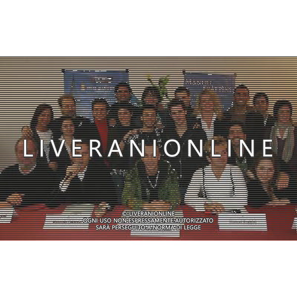 Milano 28 novembre 2006 Presentazione dello spettacolo \'Peter Pan il musical\' nella foto: il cast dello spettacolo foto Andry / Ag. Aldo Liverani