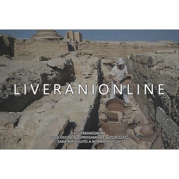 EGITTO ARCHIVIO ALDO LIVERANI NELLA FOTO EGITTO-RITROVAMENTO PEZZI DI ARCHEOLOGIA AGENZIA ALDOL IVERANI