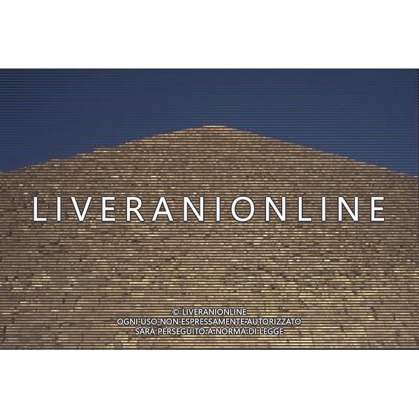 EGITTO ARCHIVIO ALDO LIVERANI NELLA FOTO EGITTO-GIZA PIRAMIDI AGENZIA ALDOL IVERANI