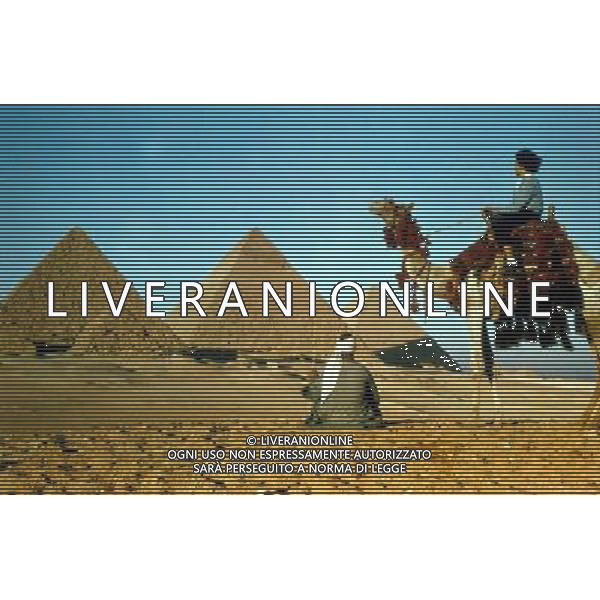 EGITTO ARCHIVIO ALDO LIVERANI NELLA FOTO EGITTO-GIZA PIRAMIDI AGENZIA ALDOL IVERANI