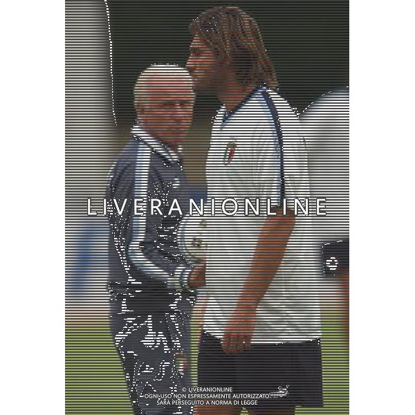 Appiano Gentile (CO) Pinetina 05/09/2003 Allenamento Nazionale Italiana nella foto Trapattoni Giovanni e Vieri Christian foto marco luzzani/ag aldo liverani s.a.s.