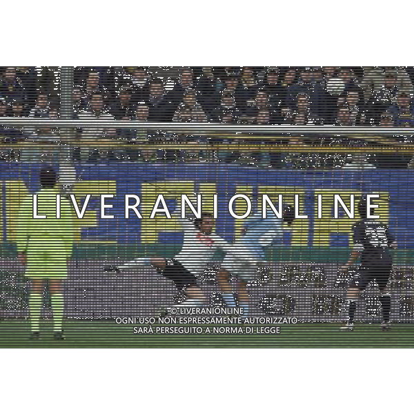 Parma - Napoli coppa italia tim cup 06/12/2006 nella foto parata di matteo gianello ph luzzani/ag. aldo liverani