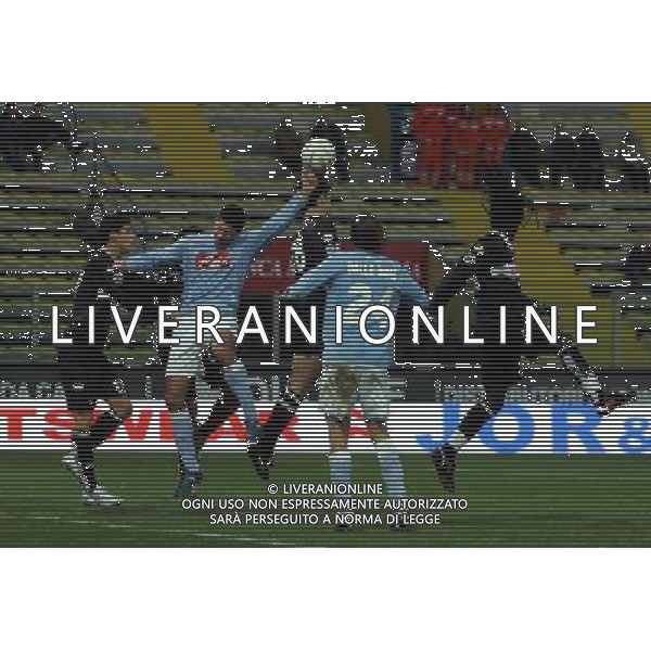 Parma - Napoli coppa italia tim cup 06/12/2006 nella foto mischia in area ph luzzani/ag. aldo liverani