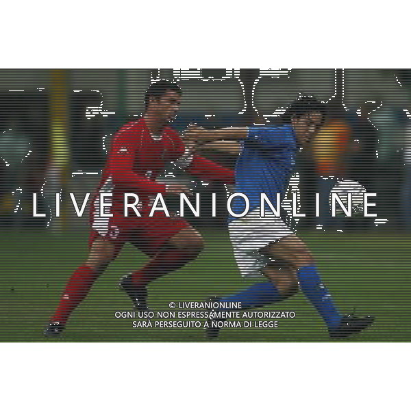 Milano 06/09/2003 Italia-Galles Nella foto: Camoranesi Mauro German e Speed Gary Andrew Ph Gianni Nucci/Aldo Liverani