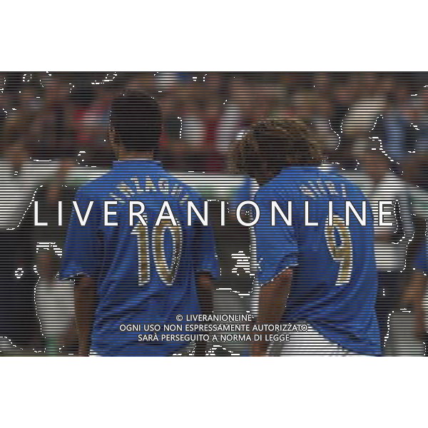 Milano 06/09/2003 Italia-Galles Nella foto: Inzaghi Filippo e Vieri Christian Ph Gianni Nucci/Aldo Liverani