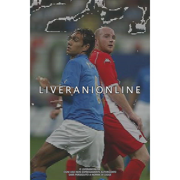 Milano 06/09/2003 Italia-Galles Nella foto: Nesta Alessandro e Hartson John Ph Gianni Nucci/Aldo Liverani