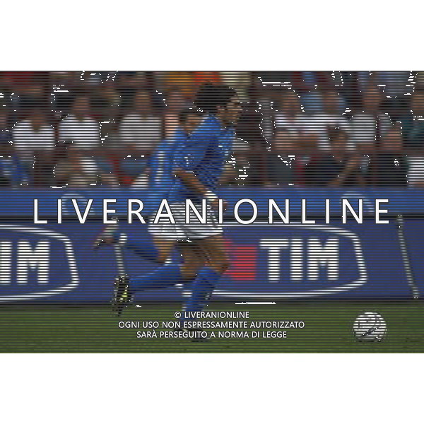 Milano 06/09/2003 Italia-Galles Nella foto: Perrotta Simone Ph Gianni Nucci/Aldo Liverani