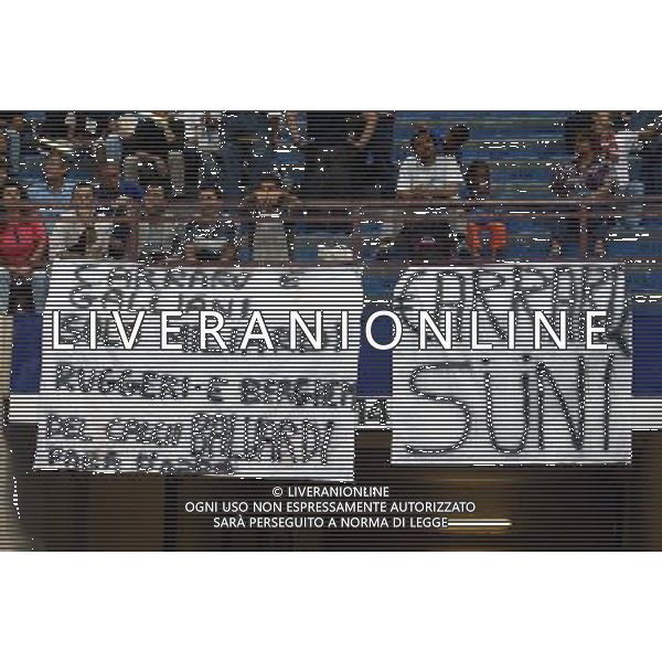 Milano 06/09/2003 Italia-Galles Nella foto: Striscioni allo stadio Ph Gianni Nucci/Aldo Liverani