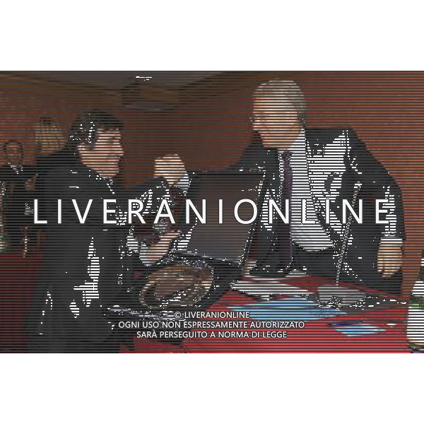 Milano 18 dicembre 2006 Hotel Principe di Savoia Assemblea Lega Calcio e premiazioni trofei 2005/2006 nella foto: cairo urbano e matarrese antonio foto Luzzani / Ag. Aldo Liverani