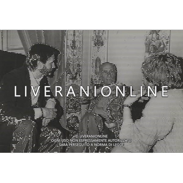 ARCHIVIO GIOVANNI LIVERANI NELLA FOTO INDRO MONTANELLI-AZZOLINI-BONISOLI EX TERRORISTI CHE GAMBIZZARONO IL DIRETTORE AGENZIA ALDO LIVERANI