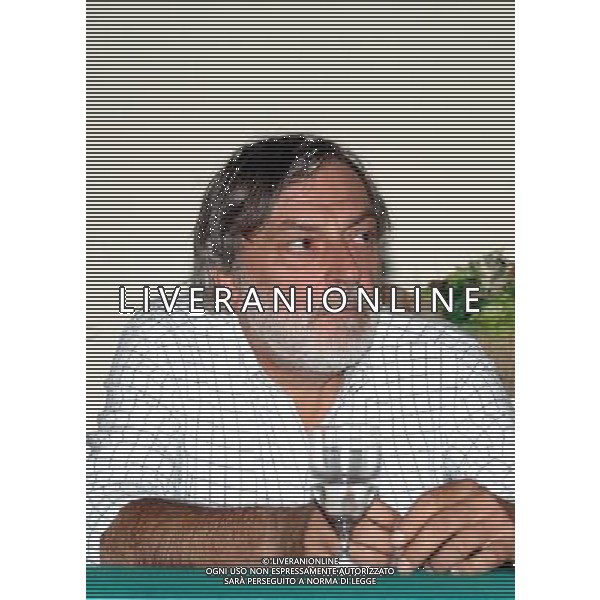 EMERGENCY NELLA FOTO:GINO STRADA (MEDICO)* FOTO FABIO SERINO/AG. ALDO LIVERANI S.A.S.