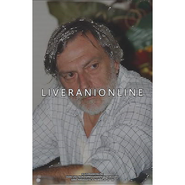 EMERGENCY NELLA FOTO:GINO STRADA (MEDICO)* FOTO FABIO SERINO/AG. ALDO LIVERANI S.A.S.