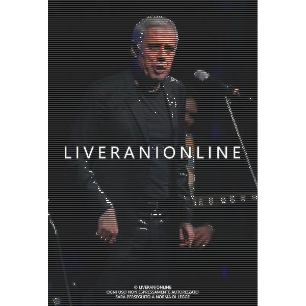 MILANO 28 DICEMBRE 2006 SPETTACOLO TEATRALE \'TEO TEOCOLI SHOW\' NELLA FOTO: TEO TEOCOLI PH FRANKY/AG ALDO LIVERANI