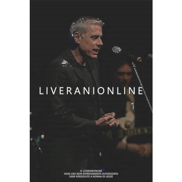 MILANO 28 DICEMBRE 2006 SPETTACOLO TEATRALE \'TEO TEOCOLI SHOW\' NELLA FOTO: TEO TEOCOLI PH FRANKY/AG ALDO LIVERANI