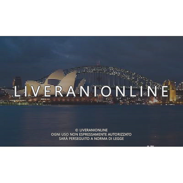 ARCHIVIO ALDO LIVERANI S A S NELLA FOTO Sydney Harbor showing both the Opera House and the Bridge AGENZIA ALDO LIVERANI 