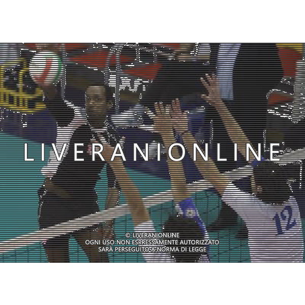MILANO 7/1/2007 PALALIDO PIAZZALE STUPARICH CAMPIONATO SERIE A2 VOLLEY SPARKLING VOLLEY MILANO-MODUGNO VOLLEY NELLA FOTO IVAN BENITO RUIZ CUESTA FOTO ROMANO/AG ALDO LIVERANI