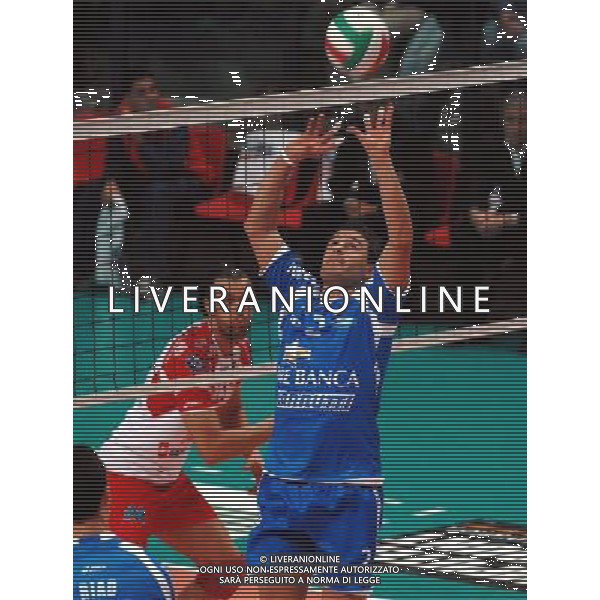 CUNEO 07/01/2007 CAMPIONATO DI PALLAVOLO SERIE A1 TIM BRE BANCA LANNUTTI CUNEO-LUBE BANCA MACERATA NELLA FOTO COSCIONE MANUEL PH GIGI ARCAINI/AG.ALDO LIVERANI