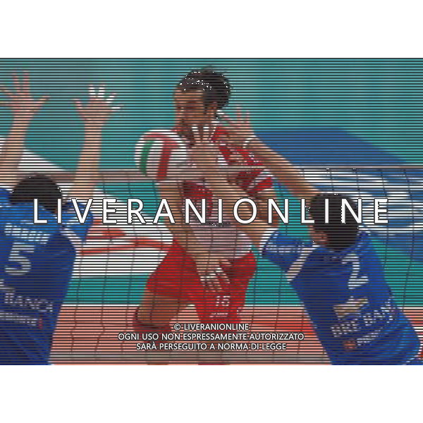 CUNEO 07/01/2007 CAMPIONATO DI PALLAVOLO SERIE A1 TIM BRE BANCA LANNUTTI CUNEO-LUBE BANCA MACERATA NELLA FOTO HERPE RENAUD PH GIGI ARCAINI/AG.ALDO LIVERANI