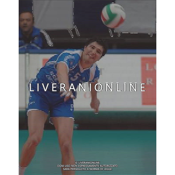 CUNEO 07/01/2007 CAMPIONATO DI PALLAVOLO SERIE A1 TIM BRE BANCA LANNUTTI CUNEO-LUBE BANCA MACERATA NELLA FOTO OMRCEN IGOR PH GIGI ARCAINI/AG.ALDO LIVERANI